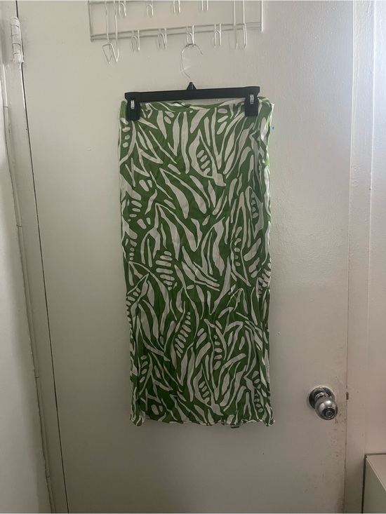 House of Harlow 1960 Dresses & Skirts - House of Harlow Green and White Leaf Print Maxi Skirt